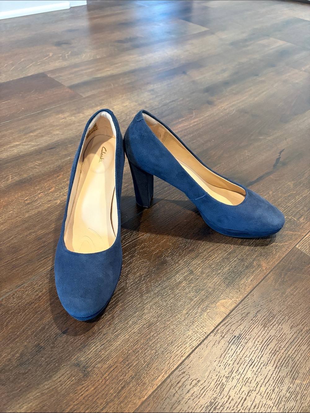 Clarks Women's Navy Suede Block Heel Pumps, “Kendra Sienna”, size 8